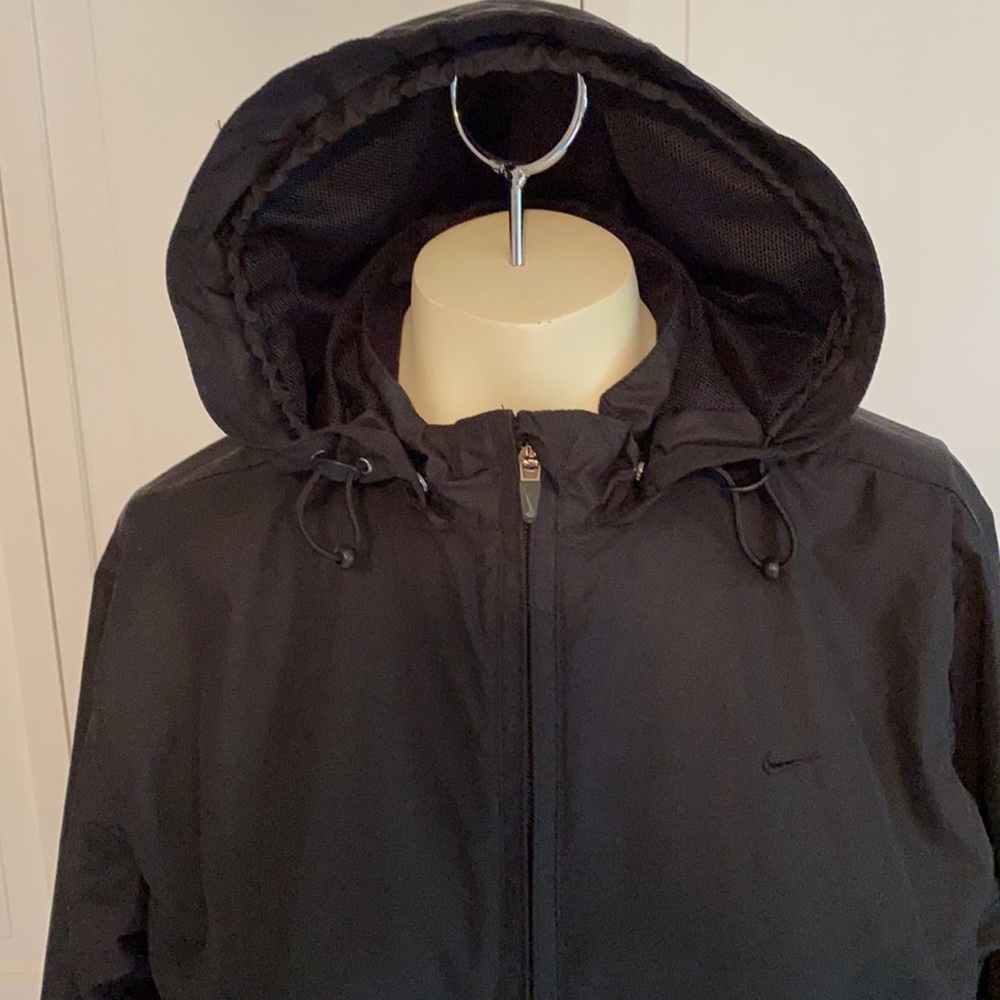Nike Jacket - Picture 2 of 11